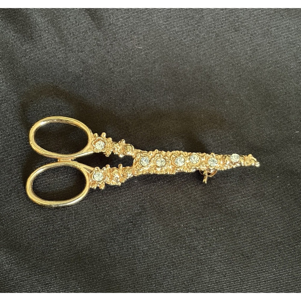 Vintage Rhinestone Pair Of Scissors Brooch Pin Hair Dresser Barber